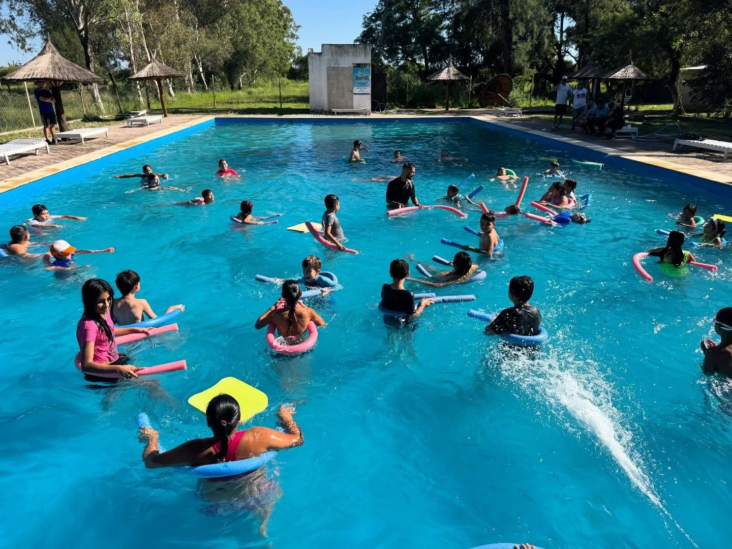 El Intendente Ariel Lovey inauguró la Colonia de Vacaciones en el Camping Municipal
